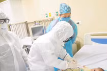 Gia tăng trẻ mắc COVID-19: Bảo vệ nghiêm ngặt nhóm trẻ có bệnh nền