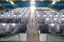 Những bệnh viện dã chiến chặn đứng dịch bệnh COVID-19 trong năm 2021