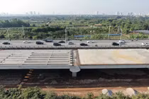 “Lộ diện” cầu Vĩnh Tuy 2 sau đúng 1 năm thi công