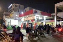 Sáu đợt tăng giá điên cuồng của xăng dầu