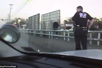 Xem cảnh sát Mỹ tác chiến cứu người nhảy cầu tự tử