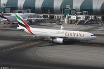 Pakistan: Khói phủ kín máy bay, hành khách sơ tán khẩn cấp