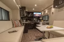 Nội thất cực sang trong xe "bus" CR-1 Carbon 21 tỷ đồng