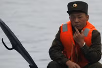 Bơi sông vượt biên sang Triều Tiên: Công dân Mỹ bị bắt