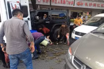 Dân TQ đổ xô đi hôi cua khiến dân mạng “nóng mặt“