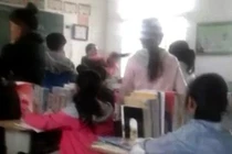 Video thầy giáo đánh nữ sinh dã man trong lớp học