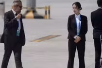 Nữ vệ sĩ xinh đẹp tại hội nghị G20 gây sốt mạng TQ