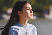 Nữ sinh Học viện Điện ảnh nổi tiếng vì quá xinh đẹp