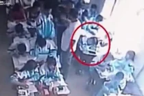 Video: Giáo viên Trung Quốc đánh nữ sinh ngất xỉu
