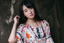 Nữ thạc sĩ 9X đẹp dịu dàng, không biết giận hờn