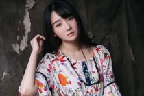 Nữ thạc sĩ 9X đẹp dịu dàng, không biết giận hờn