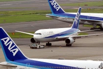 Buồng lái bốc khói, máy bay Boeing 767 hạ cánh khẩn cấp