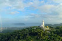 Chiêm ngưỡng cảnh tuyệt mỹ của xứ Chùa Vàng từ trên cao 