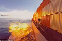 Xem tên lửa hành trình Tomahawk xuyên thủng container trên tàu 