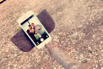 Muôn kiểu gậy tự sướng khó đỡ do dân mạng chế ra