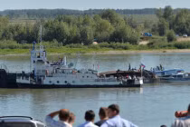 Tàu đâm sà lan trên sông Nga, 8 người chết