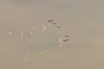 Xem máy bay chiến đấu Nga ném bom như mưa