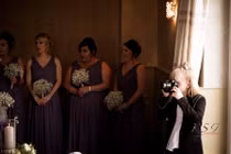 Ngưỡng mộ nữ nhiếp ảnh gia... 9 tuổi chuyên chụp đám cưới