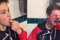 Khóc thét vì ăn ớt ma cay gấp 400 lần ớt thường