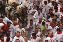 Thót tim với lễ hội bò rượt tại Tây Ban Nha