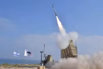 Bắn nhầm máy bay dân sự, Iron Dome bị mỉa mai ê chề