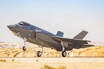 Không quân Israel nhận thêm tiêm kích "Phượng hoàng" giữa nước sôi lửa bỏng
