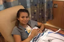 Anh: Vợ sinh sớm 3 tháng, chồng “méo mặt” trả viện phí hơn 8 tỉ