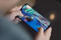 Điện thoại dưới 4 triệu đẹp và bền, ai dùng cũng thích