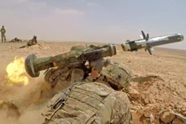 “Ngọn giáo chống tăng” Mỹ bán cho Ukraine cực mạnh khiến Nga sôi sục