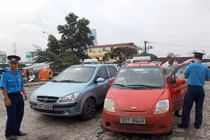 Hà Nội khảo sát ý kiến “mặc đồng phục” cho taxi