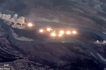 Cận cảnh máy bay Mỹ dội 40 tấn bom tiêu diệt tàn dư IS 