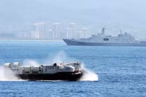 TQ đóng tàu hỗ trợ đa năng để tác chiến chiếm đảo?