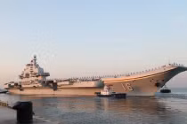 Xem tàu sân bay Liêu Ninh lao ra Biển Đông