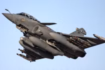 Ấn Độ: tiêm kích Rafale Pháp mang tên lửa Nga