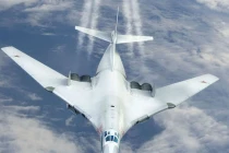 Oanh tạc cơ “khủng” Tu-160 vượt đại dương tới gần Mỹ