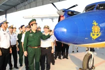 Đại tướng Phùng Quang Thanh thăm các đơn vị ở Cam Ranh