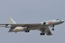 Nhận diện dàn oanh tạc cơ “khủng” nhất thế giới(2)