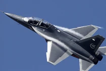Máy bay huấn luyện L-15 Trung Quốc mạnh ngang Su-25?