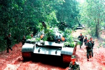 Xem “rùa thép” T-54, Pt-76 Việt Nam huấn luyện chiến đấu