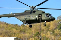 Cận cảnh đặc nhiệm Thái Lan, Trung Quốc đổ bộ đường không