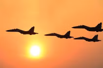 Máy bay Trung Quốc “dương oai” trên khu vực phòng không