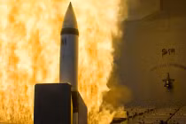 Nhật Bản đem siêu tên lửa đánh chặn SM-3 lên mặt đất