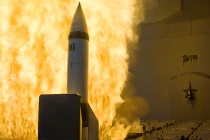 Nhật Bản đem siêu tên lửa đánh chặn SM-3 lên mặt đất