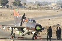 Syria gửi chiến đấu cơ tới Iran “lánh nạn”