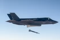 Tiêm kích F-35B lần đầu phóng bom “có mắt”