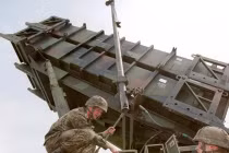 Mỹ thay hệ thống Patriot gần biên giới Syria