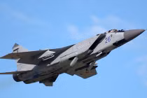 Tiêm kích MiG-31 tan xác vì rơi đai ốc