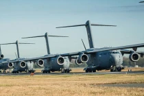 Ảnh QS ấn tượng tuần: C-17 diễn bài “voi đi bộ” hoành tráng