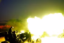 Xem pháo phòng không “cổ” của Trung Quốc “khạc lửa“