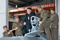 Triều Tiên đóng tàu chiến tàng hình có vũ khí lade?